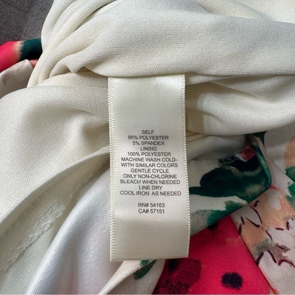 Eliza J Pink Floral Scuba Sheath Dress with Puffy Sleeves Size 6 - Picture 9 of 9